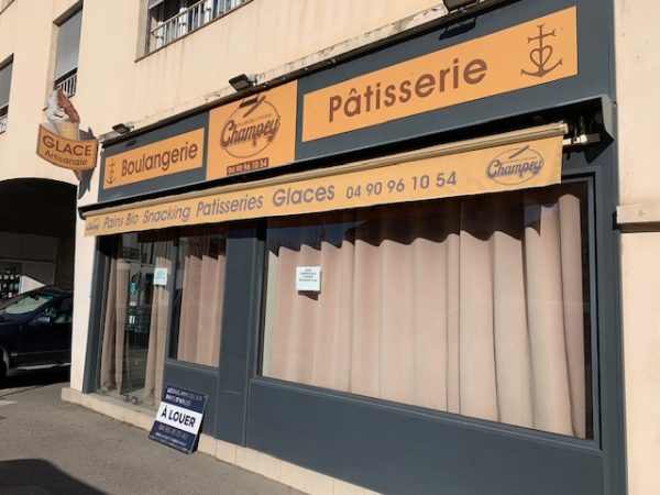 ARLES (13) – LOCATION LOCAL BOULANGERIE PATISSERIE