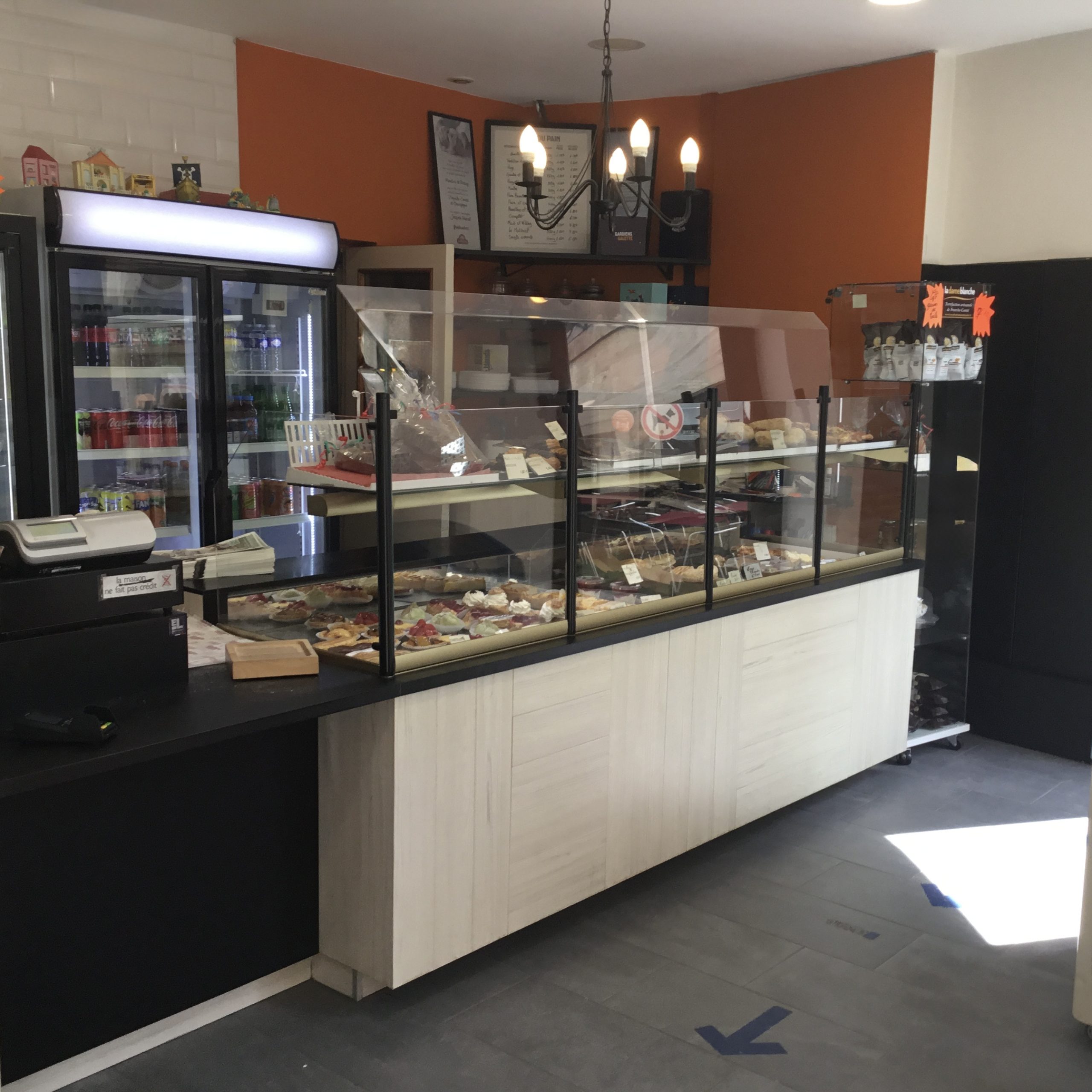 À vendre : Boulangerie – Pâtisserie – Salon de thé – centre ville Dole (39100)