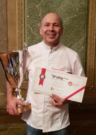 Nouvelle Aquitaine : Christian Turcot, Champion régional de la galette, est Charentais-Maritime