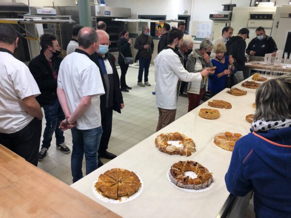 Puy-de-Dôme. Les rois et reine de la galette !