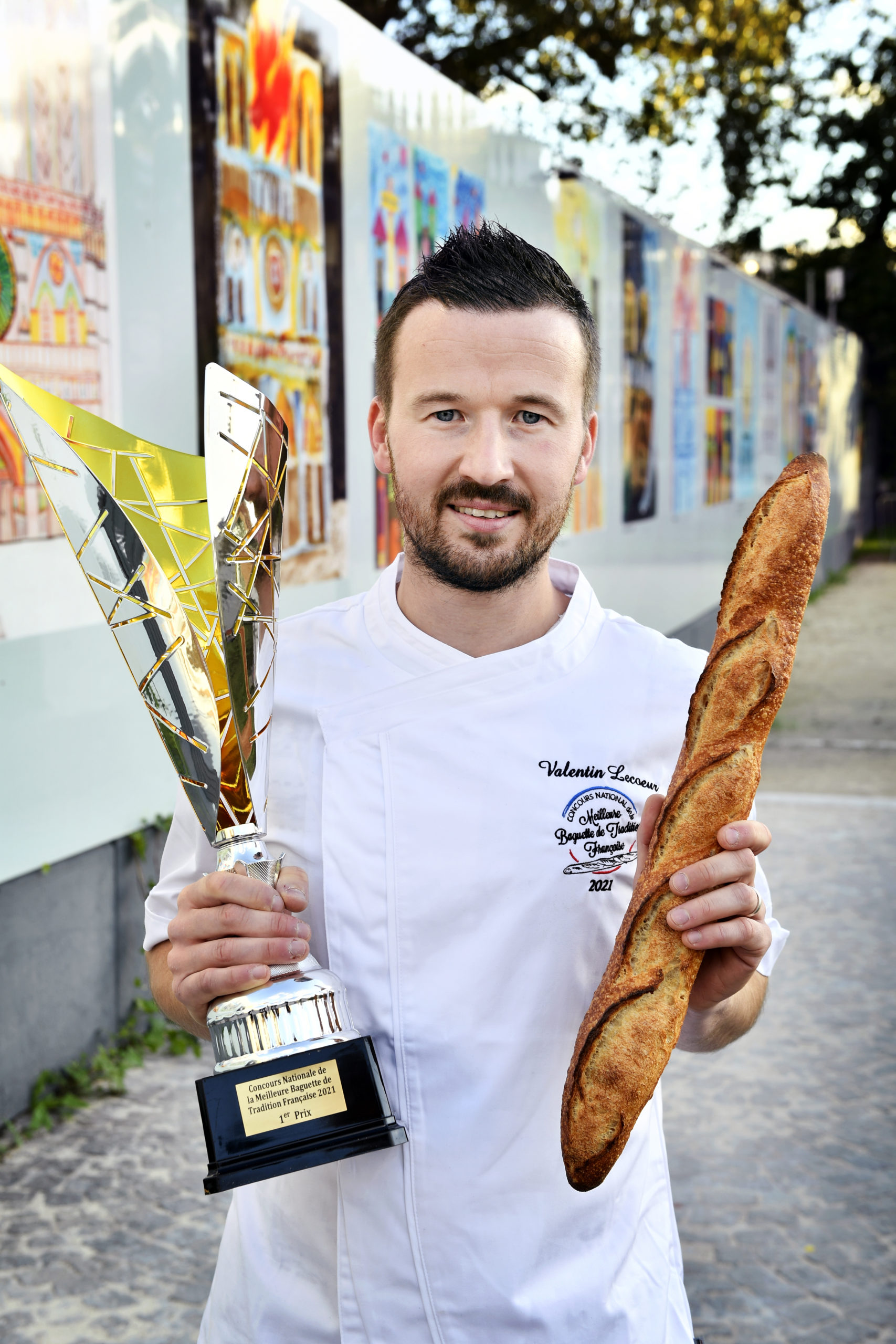 Valentin Lecoeur, 30 ans, Normand, vainqueur du concours national de la Meilleure Baguette de Tradition