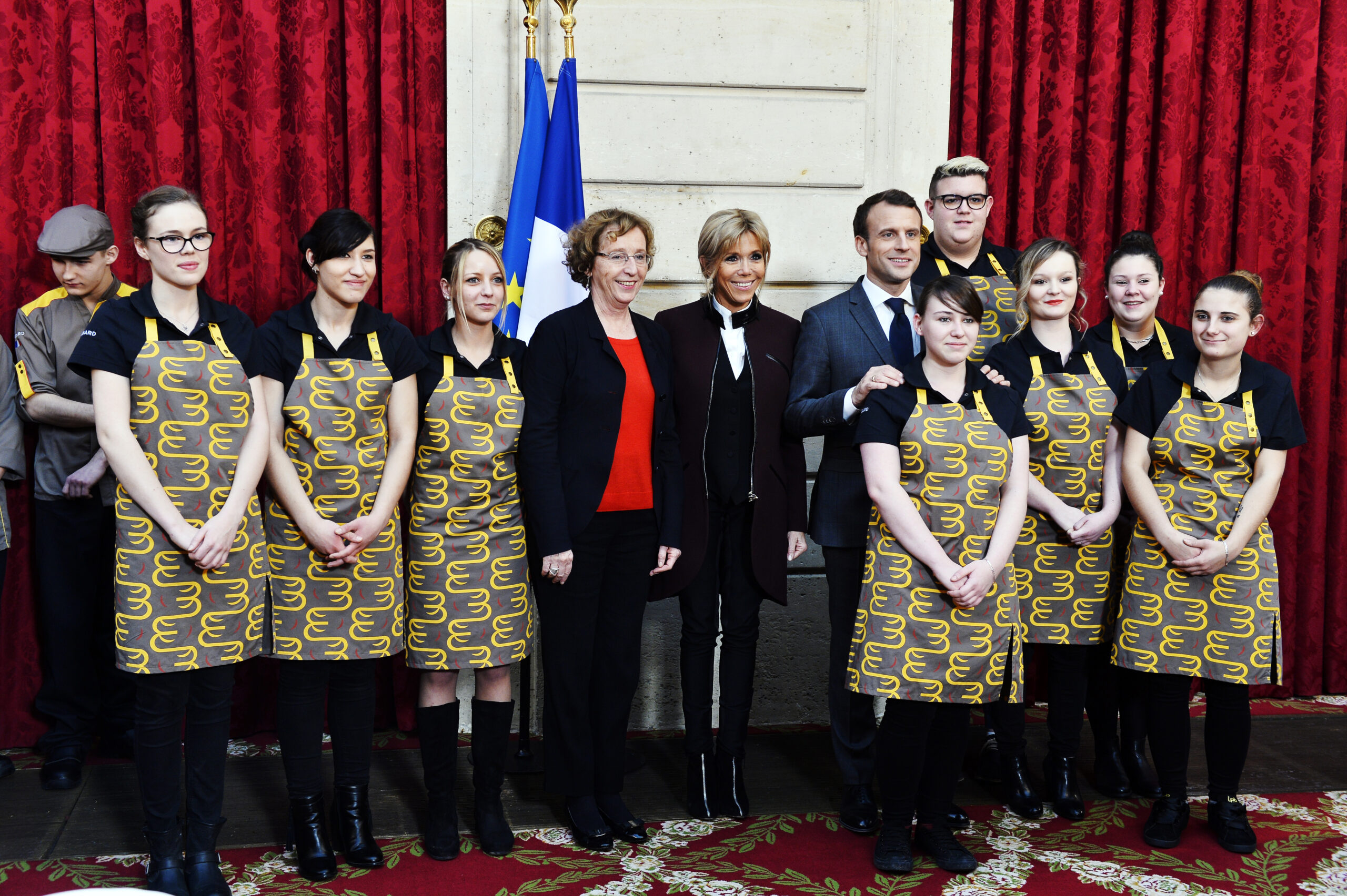 Emmanuel Macron solidaire des boulangers