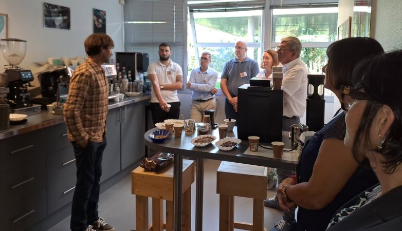 En Charente-Maritime, une rencontre autour du café pour favoriser la synergie inter-partenaires