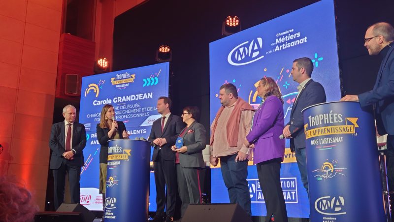 Nicolas Lambert, boulanger-pâtissier, reçoit le Trophée maître d’apprentissage
