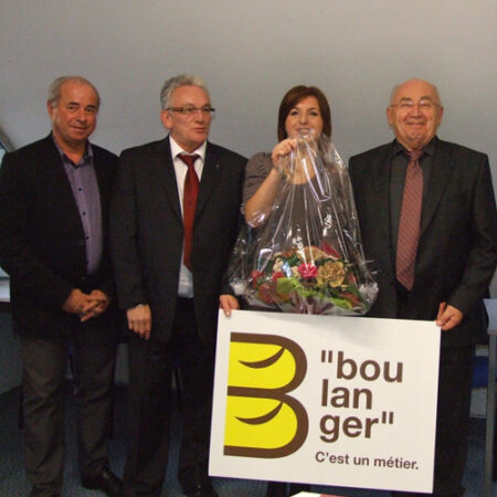 Le Groupement a récompensé Aurélie Desveaux, 1er prix du Trophée national de la Vente et du Conseil en boulangerie