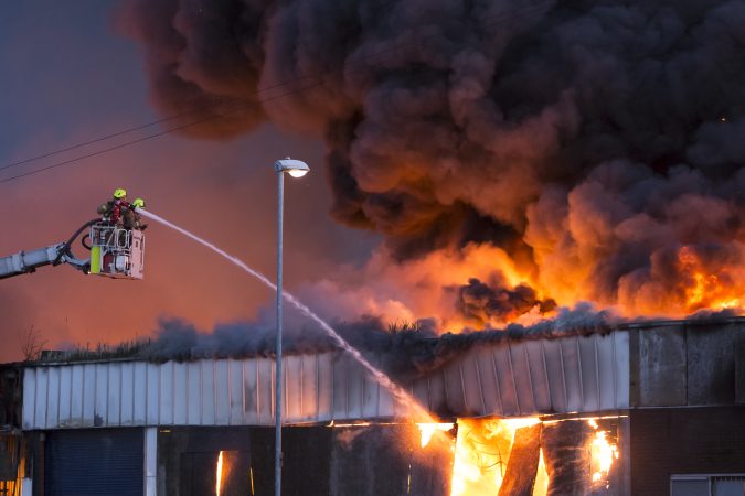 Risques d&rsquo;incendie dans les commerces : prévenir, se protéger et s&rsquo;assurer