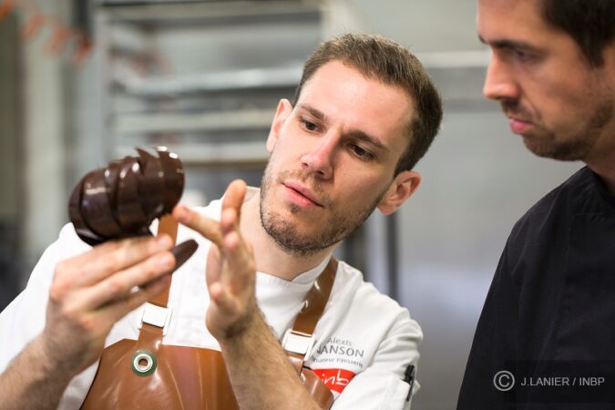 Le travail du chocolat par Alexis Sanson